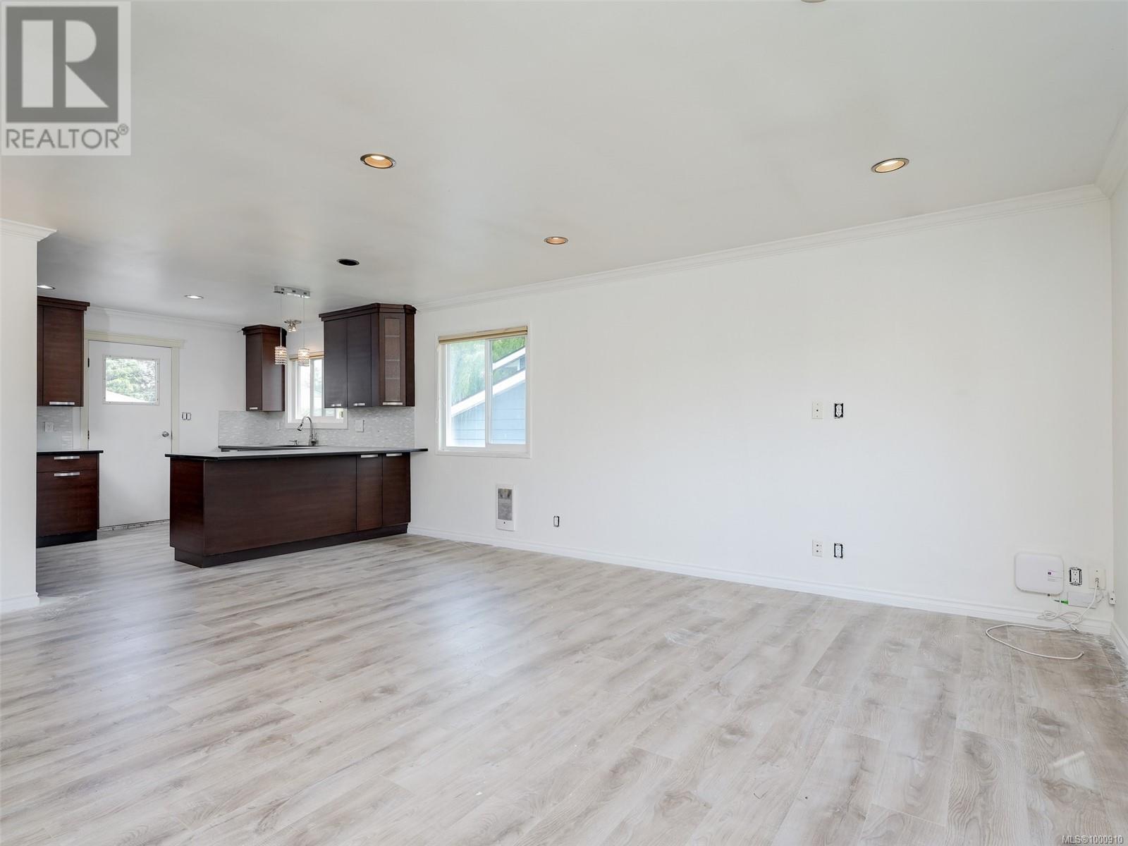 Property at 1604 San Juan Ave image 5