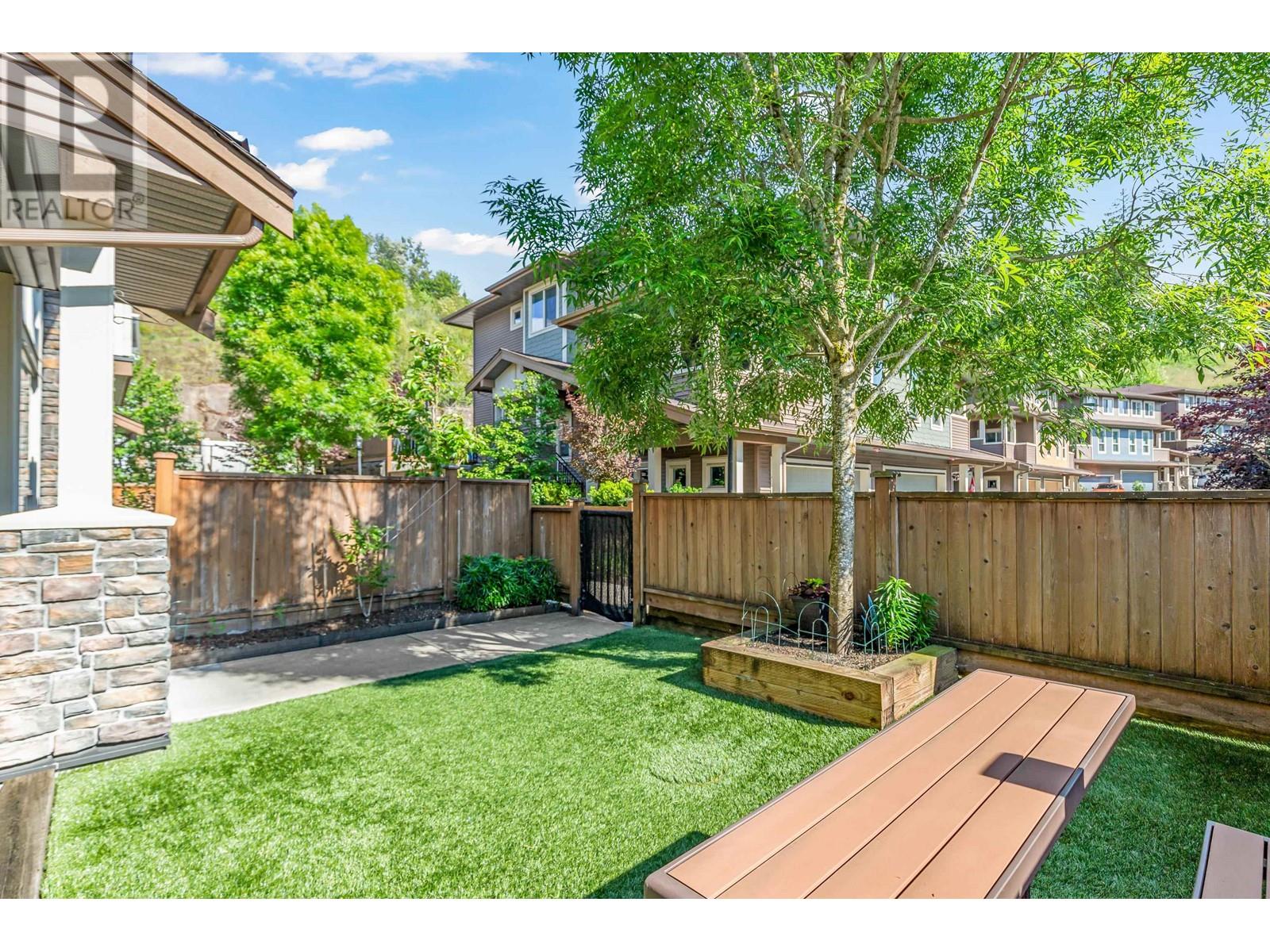 Property at 30 10480 248 STREET image 3