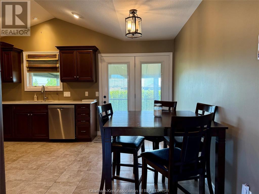 118 Molengraaf Way, Chatham, Ontario  N7M 0A2 - Photo 8 - 25013127