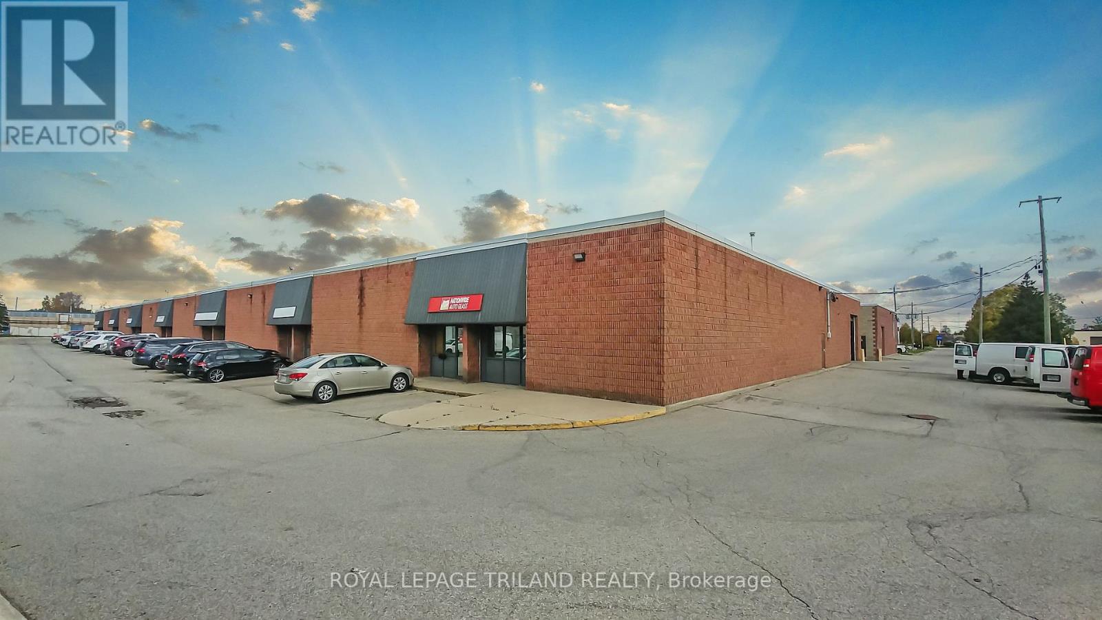 3-7 - 96 BESSEMER COURT, london south (south z), Ontario