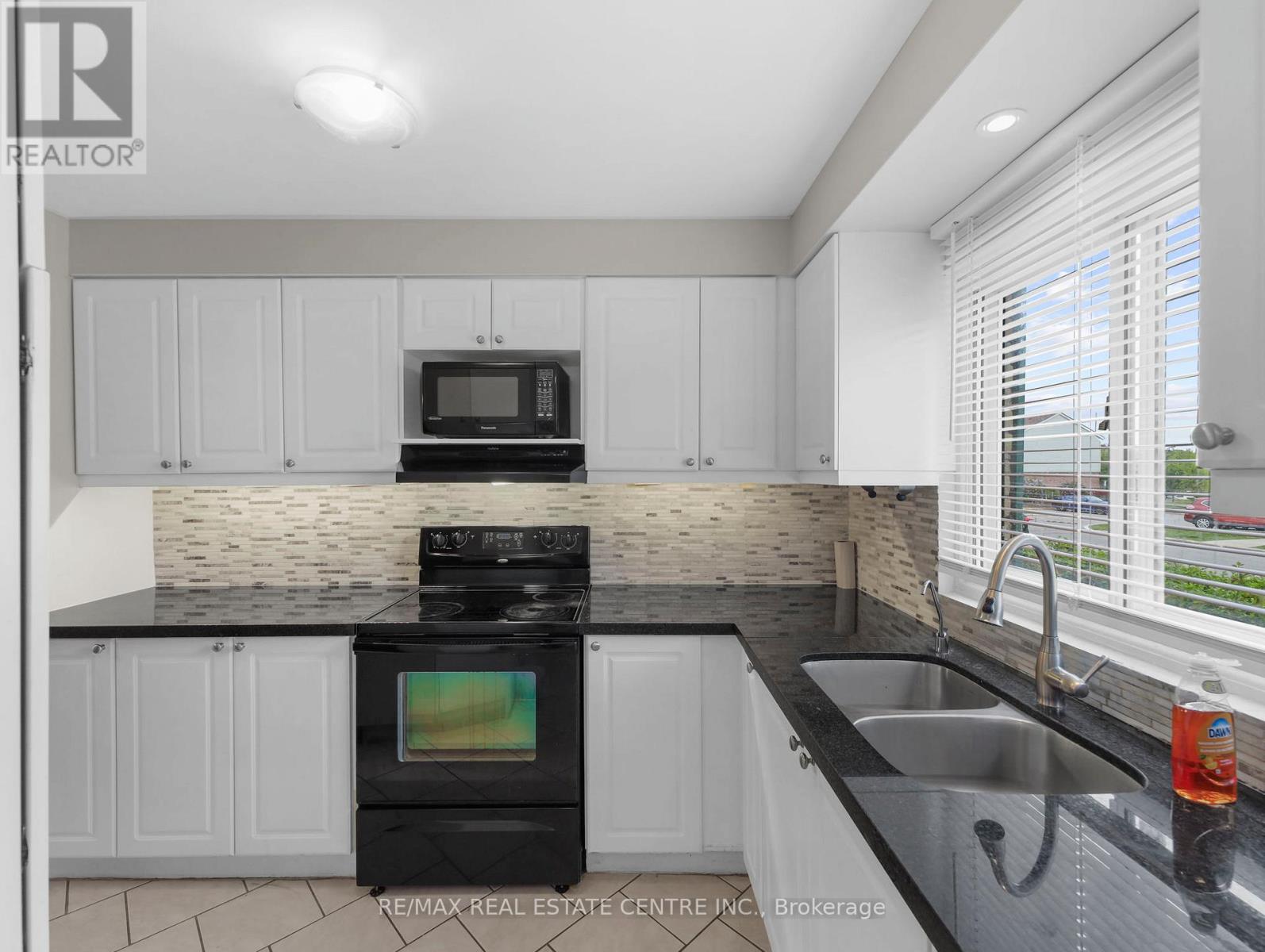 88 - 2779 Gananoque Drive, Mississauga, Ontario  L5N 2E4 - Photo 13 - W12174540