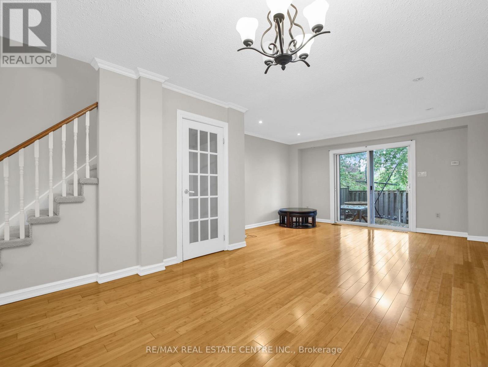 88 - 2779 Gananoque Drive, Mississauga, Ontario  L5N 2E4 - Photo 5 - W12174540