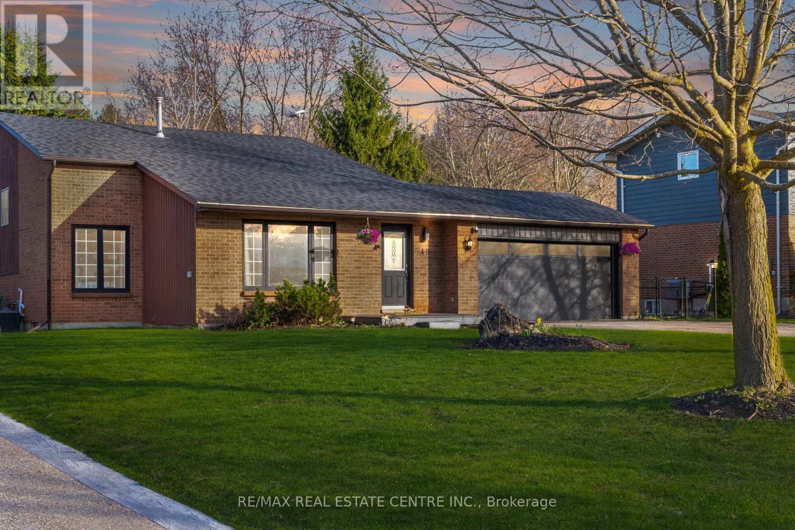 49 Mcclellan Road, Caledon, Ontario  L7K 0C8 - Photo 1 - W12174555