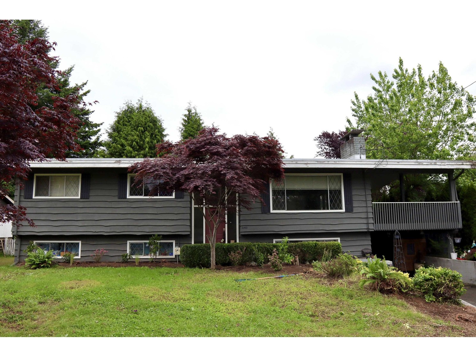 Property at 2062 PRIMROSE STREET image 3