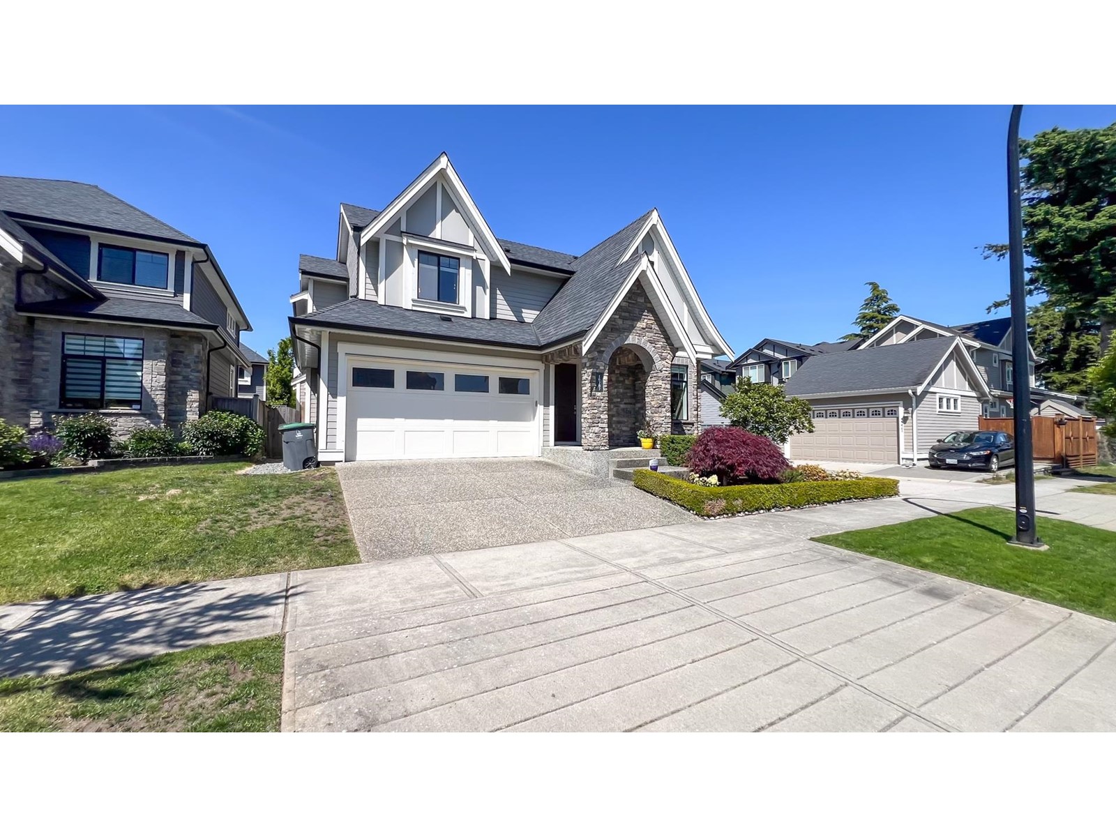 16787 22 Avenue, Surrey, British Columbia  V3Z 0M3 - Photo 2 - R3007247