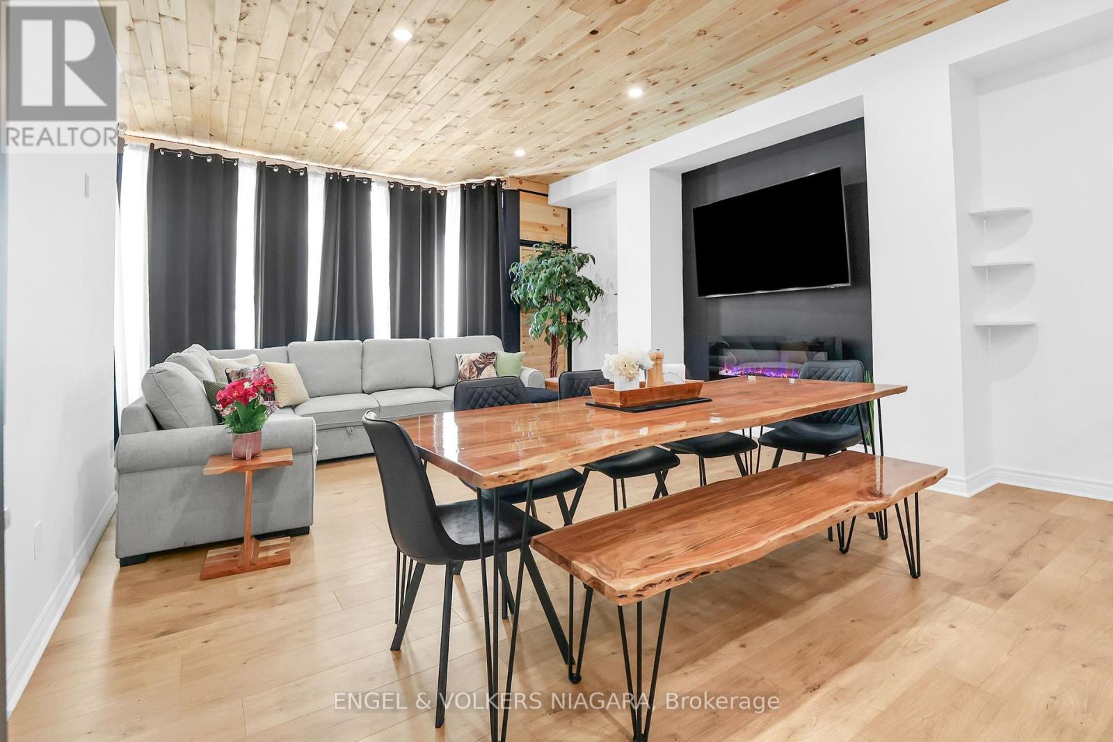 6043 Main Street, Niagara Falls, Ontario  L2G 6A1 - Photo 13 - X12174602