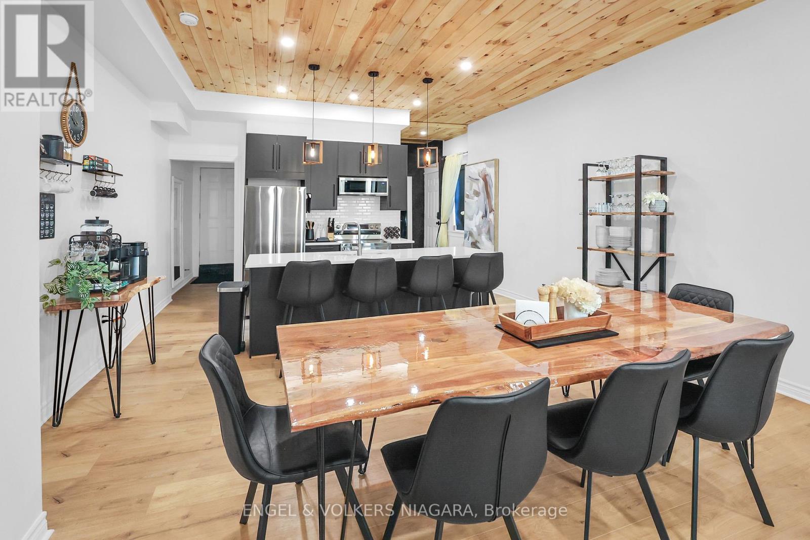 6043 Main Street, Niagara Falls, Ontario  L2G 6A1 - Photo 18 - X12174602