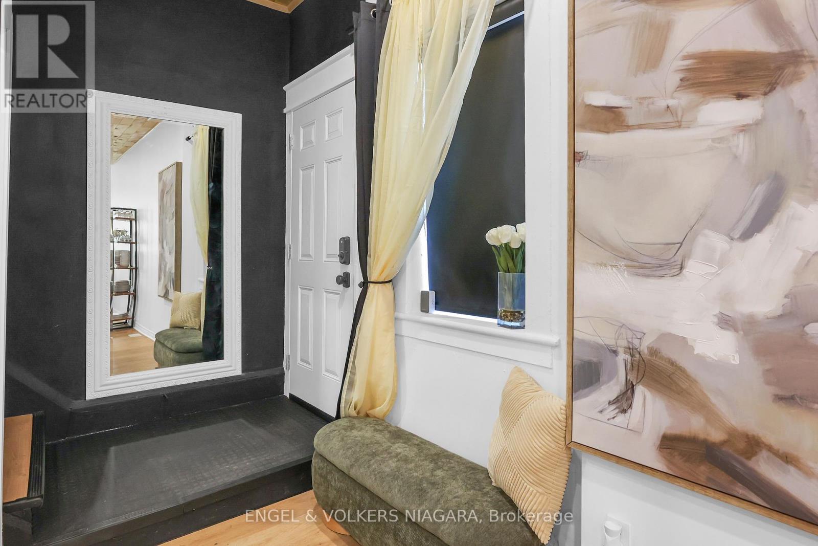 6043 Main Street, Niagara Falls, Ontario  L2G 6A1 - Photo 20 - X12174602