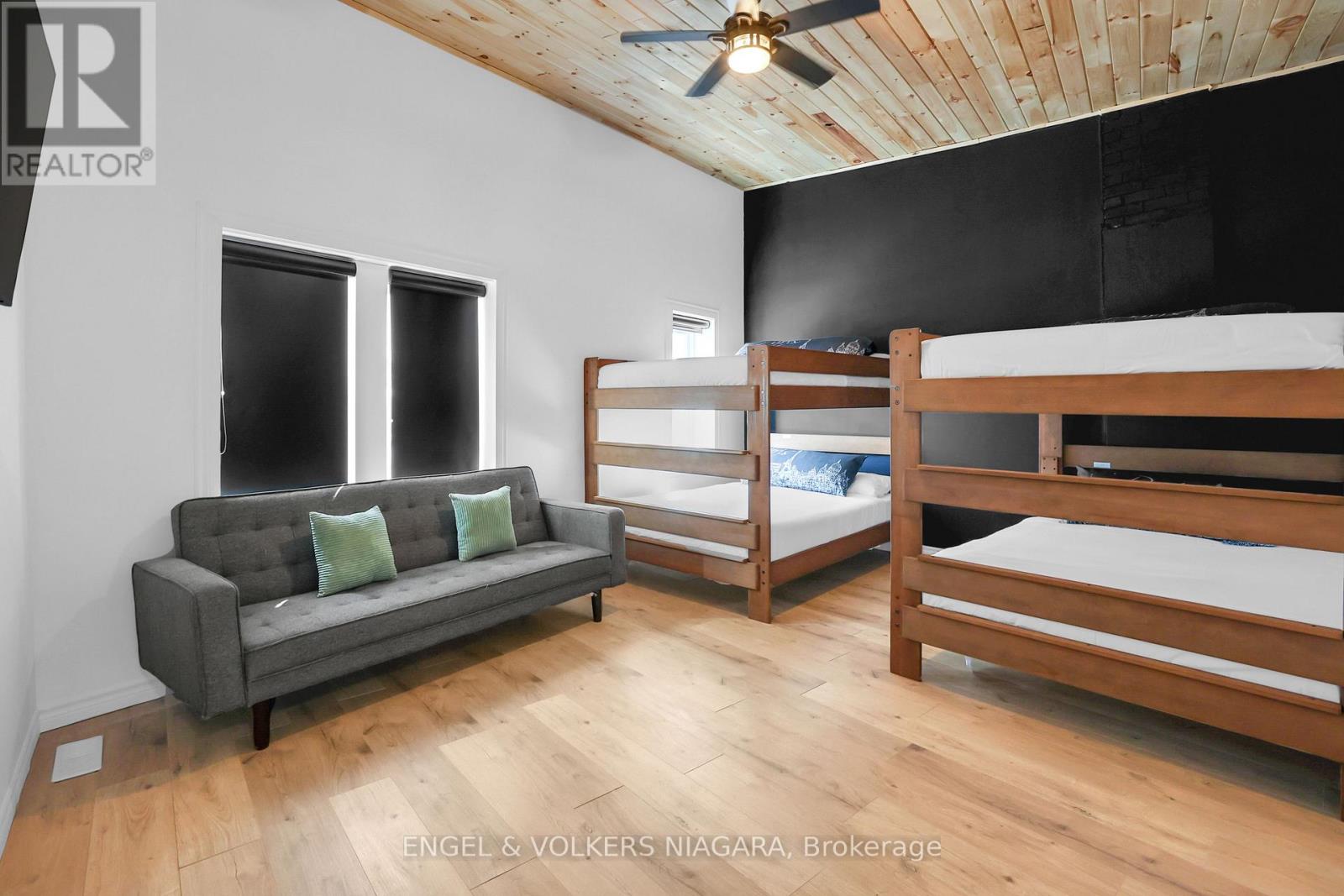 6043 Main Street, Niagara Falls, Ontario  L2G 6A1 - Photo 21 - X12174602