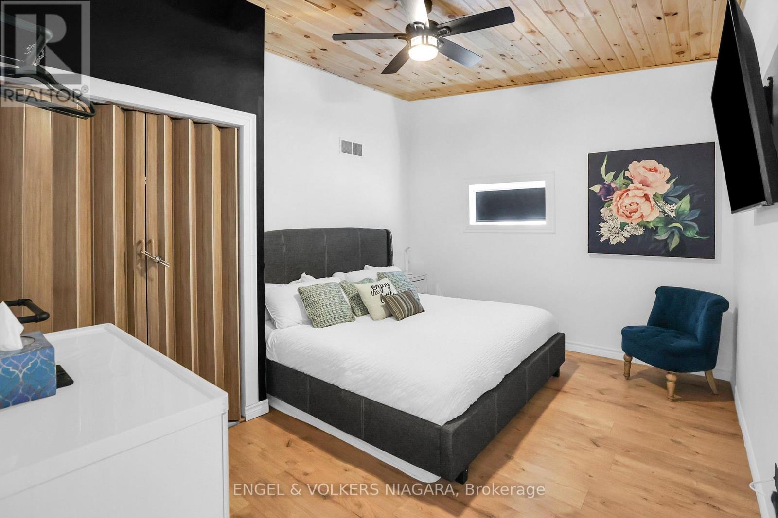 6043 Main Street, Niagara Falls, Ontario  L2G 6A1 - Photo 24 - X12174602