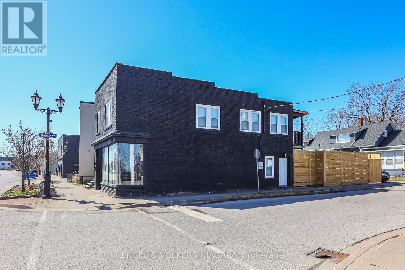 6043 Main Street, Niagara Falls, Ontario  L2G 6A1 - Photo 3 - X12174602