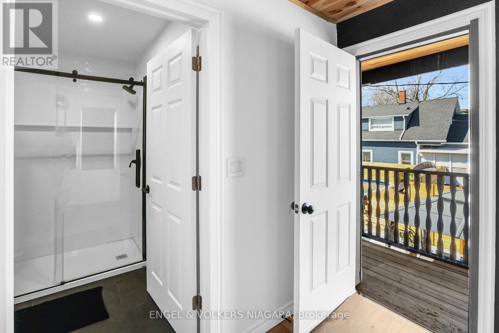 6043 Main Street, Niagara Falls, Ontario  L2G 6A1 - Photo 30 - X12174602