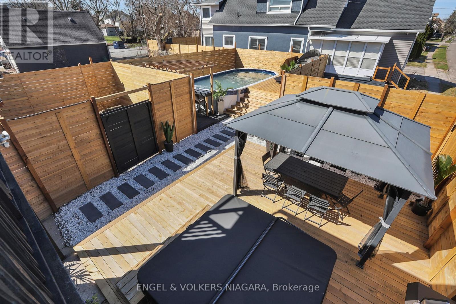 6043 Main Street, Niagara Falls, Ontario  L2G 6A1 - Photo 32 - X12174602