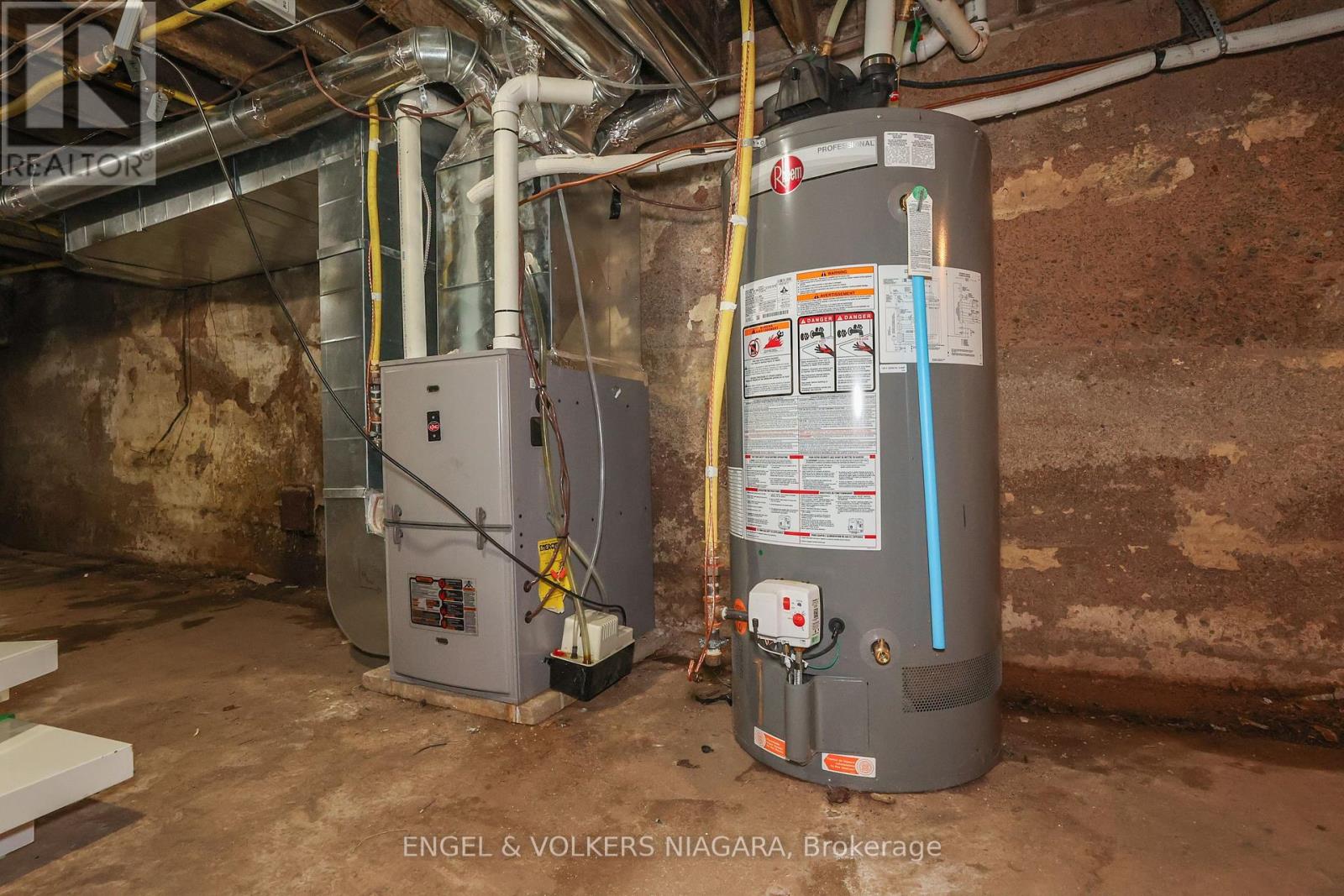 6043 Main Street, Niagara Falls, Ontario  L2G 6A1 - Photo 34 - X12174602