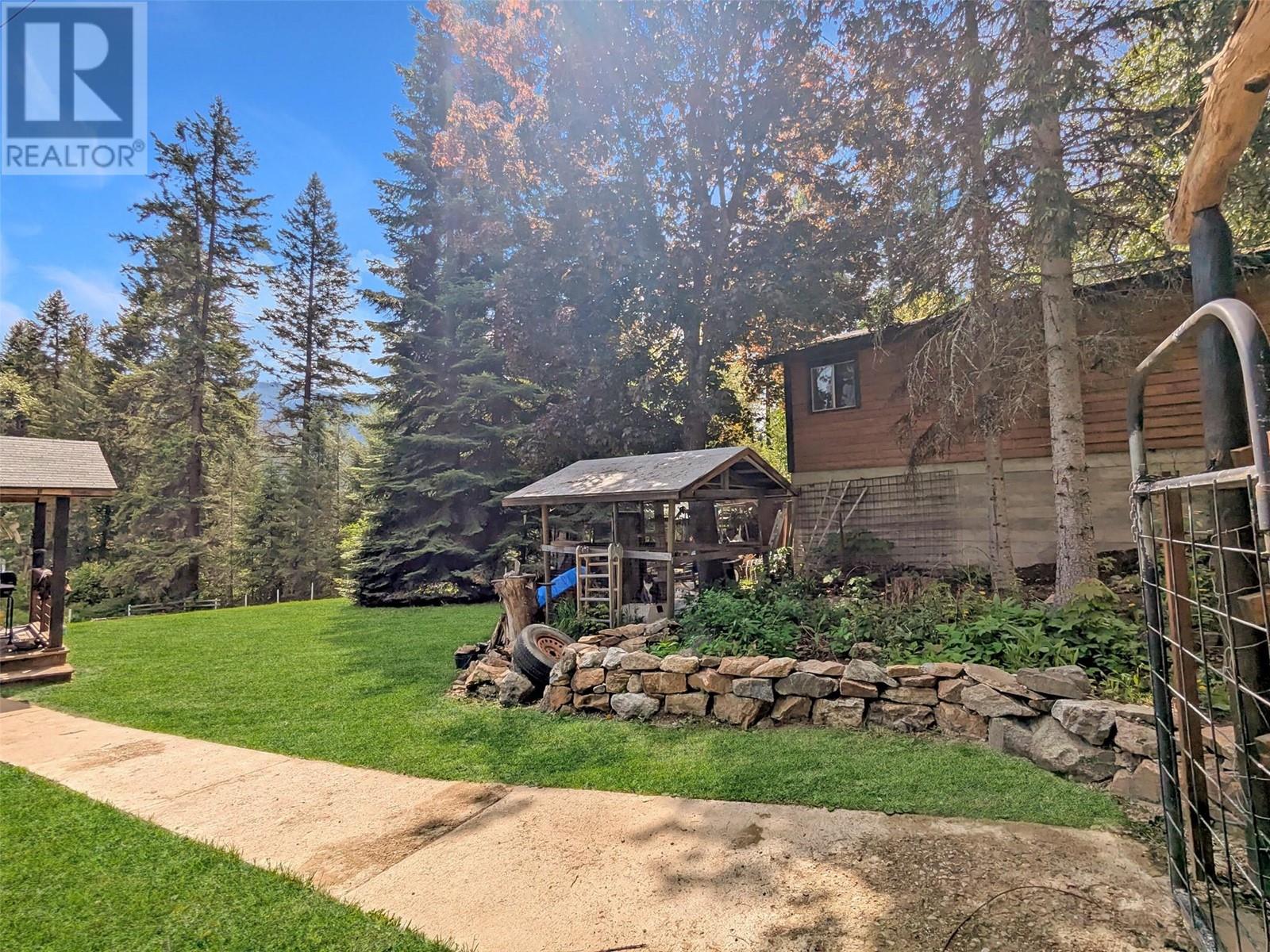 6680 Perry's Back Road Road, Winlaw, BC V0G2J0