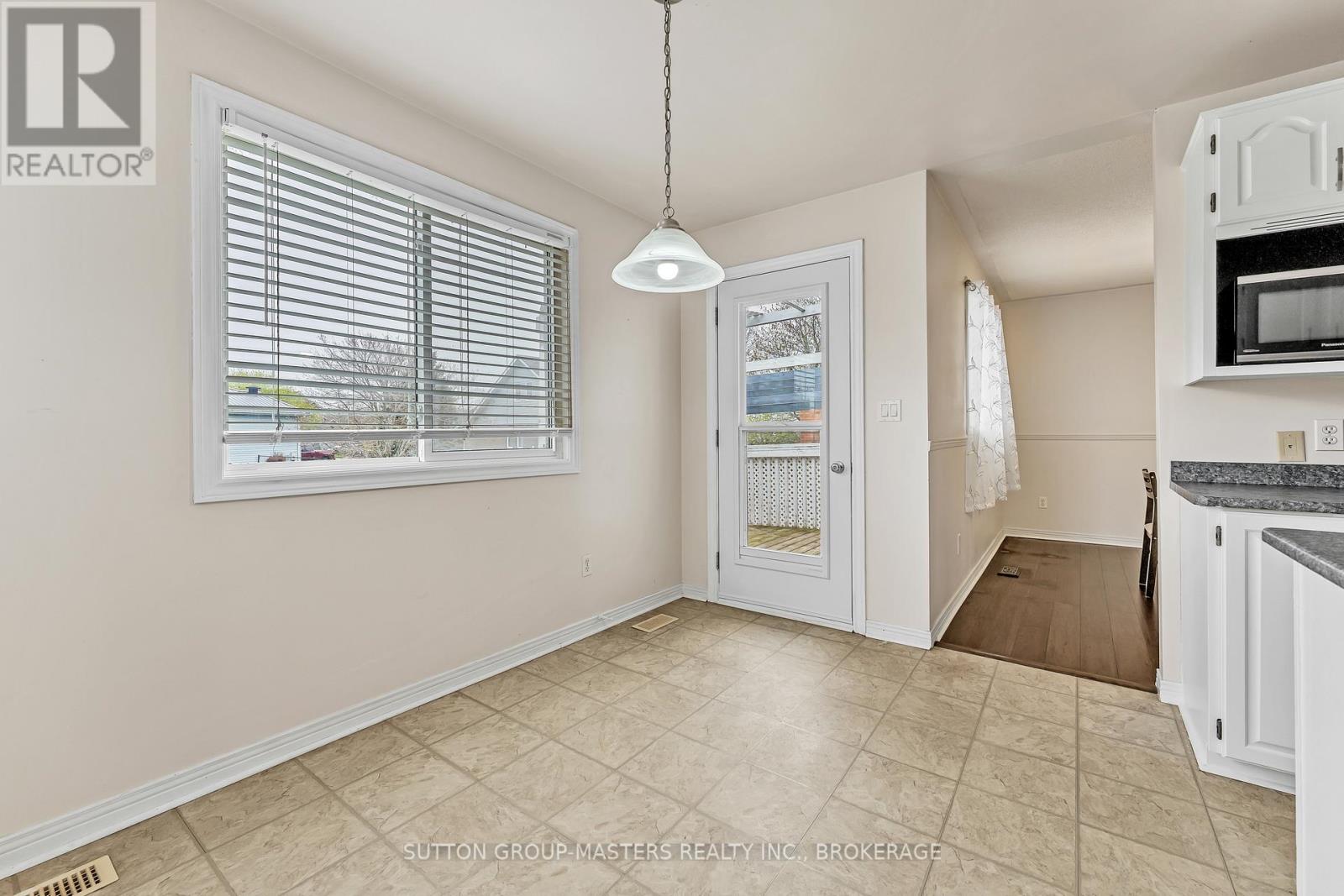 50 Davey Crescent, Loyalist, Ontario  K7N 1X7 - Photo 12 - X12134892
