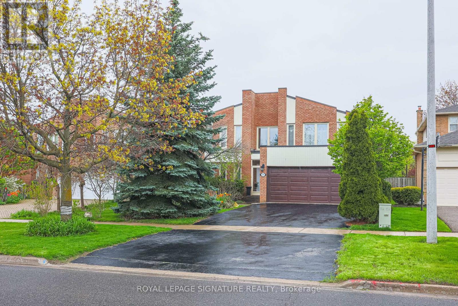 286 Green Lane, Markham, Ontario  L3T 7A6 - Photo 1 - N12174585