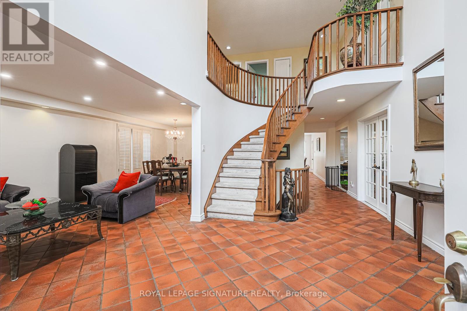 286 Green Lane, Markham, Ontario  L3T 7A6 - Photo 2 - N12174585