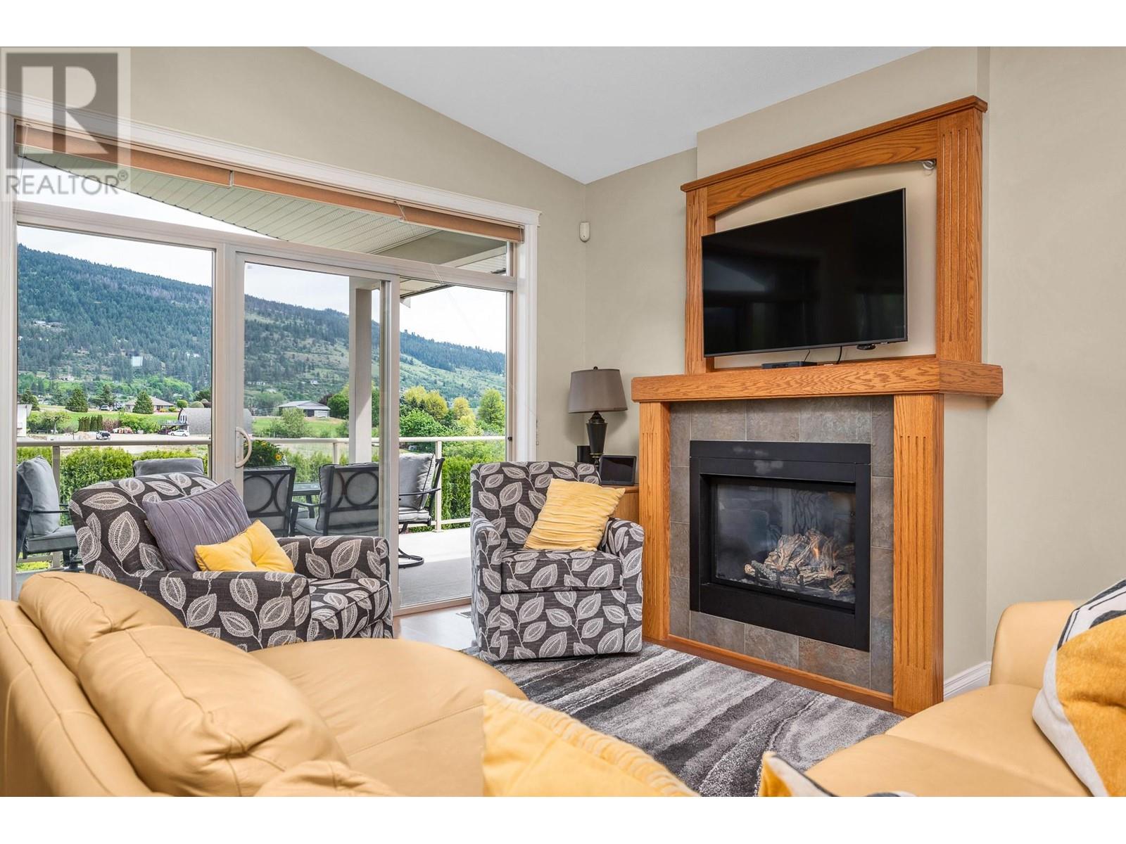 3317 9 Street, Vernon, British Columbia  V1T 9V7 - Photo 7 - 10347667