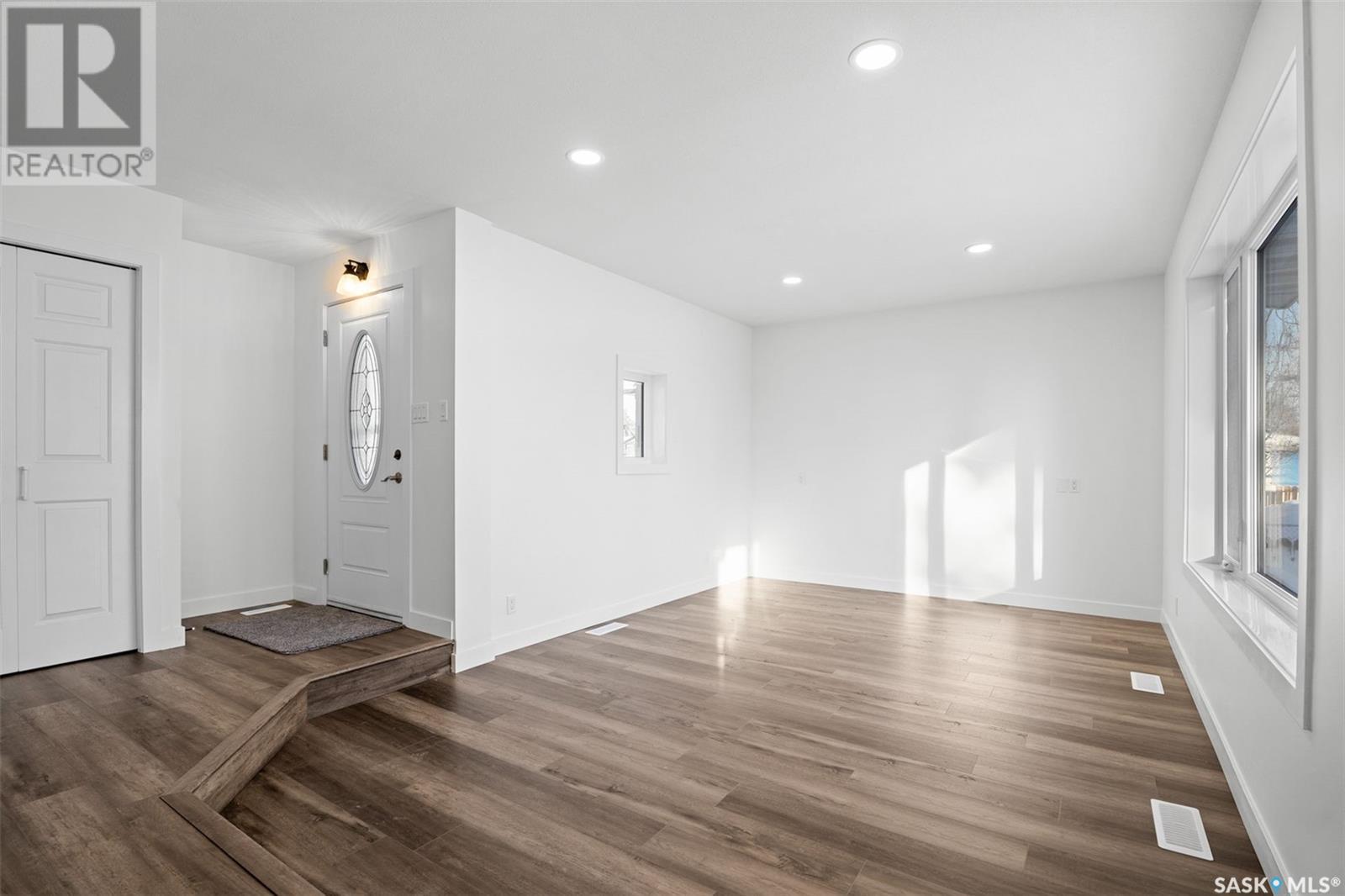 Property at 143 Girgulis CRESCENT image 5