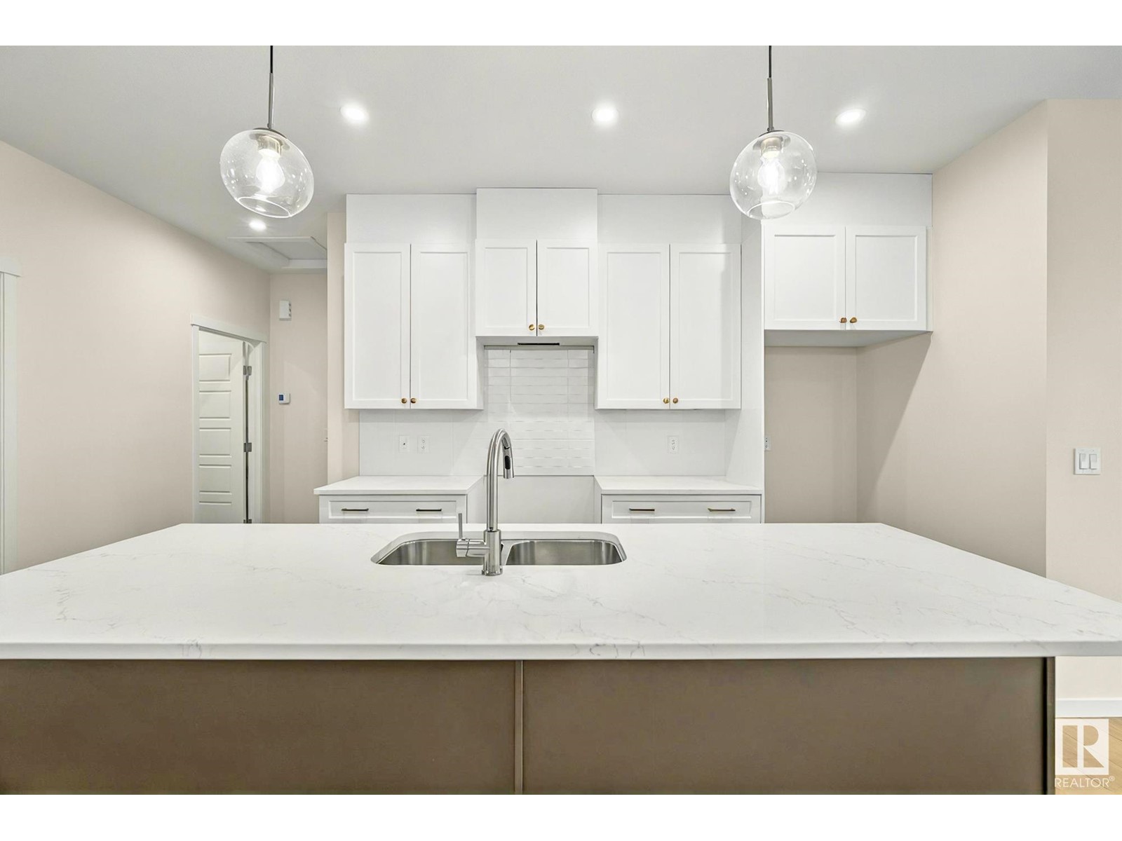 9 Resplendent Wy, St. Albert, Alberta  T8N 8B2 - Photo 8 - E4438628