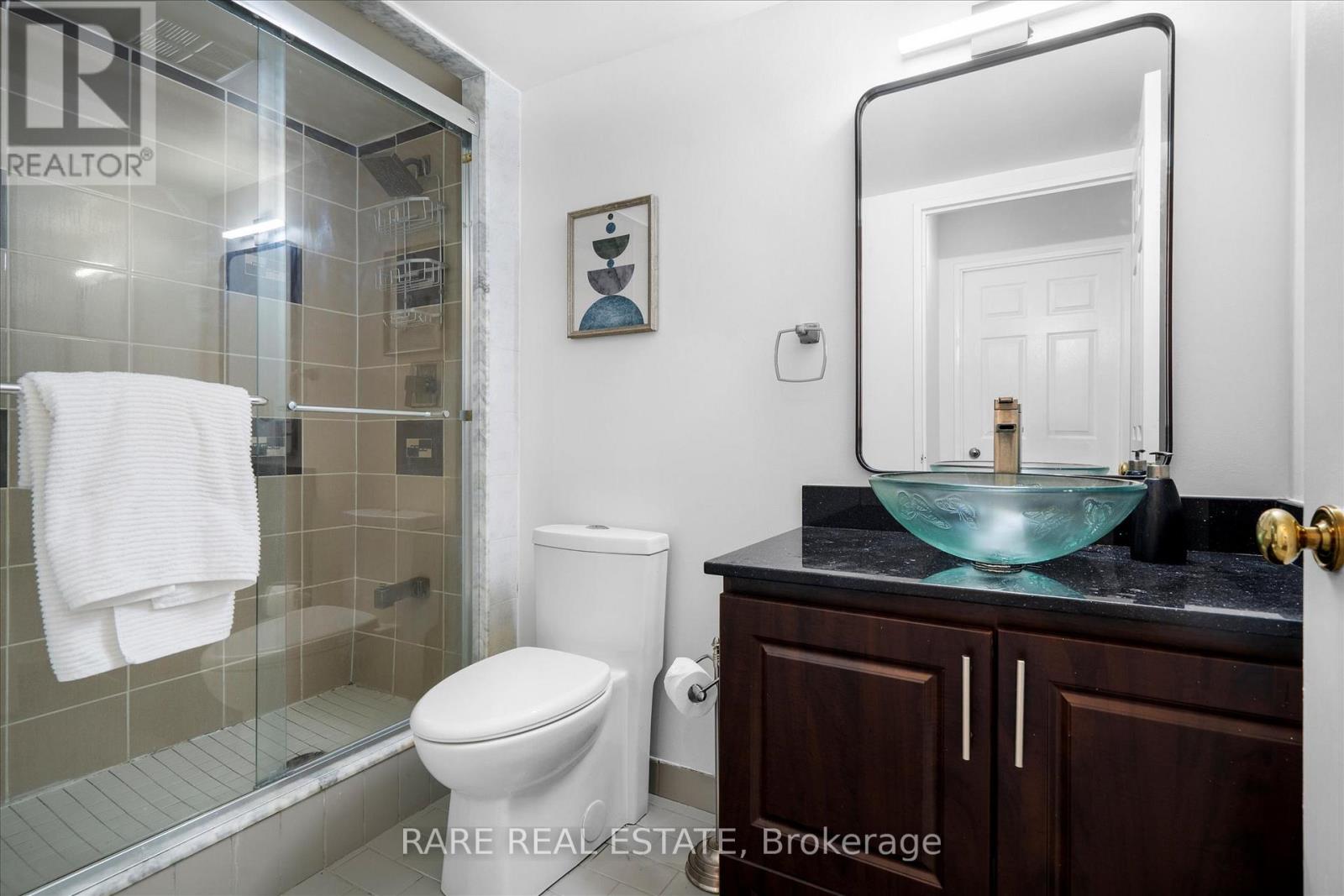 513 - 250 Webb Drive, Mississauga, Ontario  L5B 3Z4 - Photo 13 - W12174590