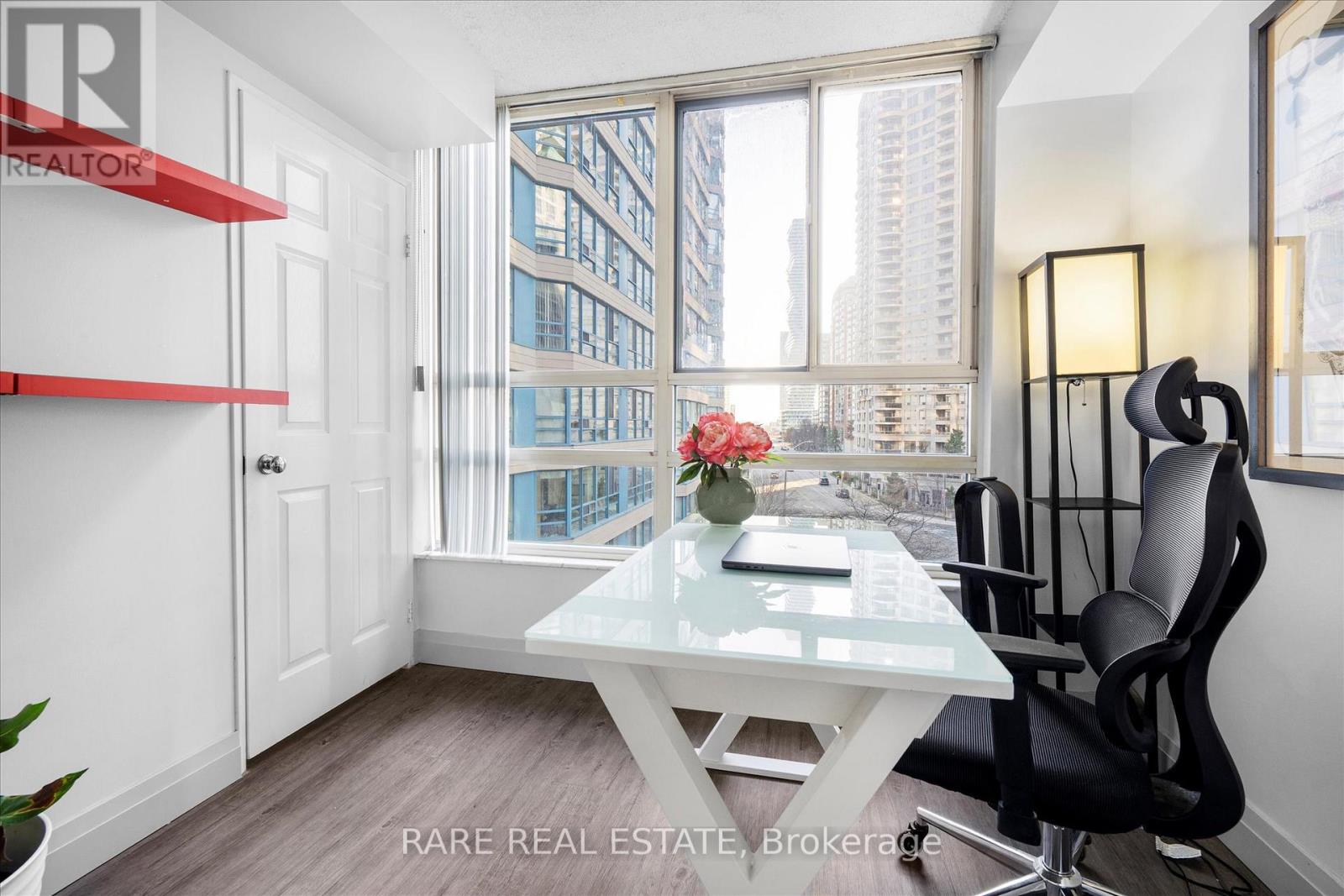 513 - 250 Webb Drive, Mississauga (City Centre), Ontario  L5B 3Z4 - Photo 7 - W12174590
