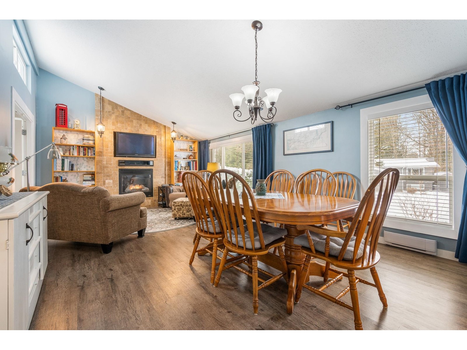 Property at 35291 SELKIRK AVENUE image 3