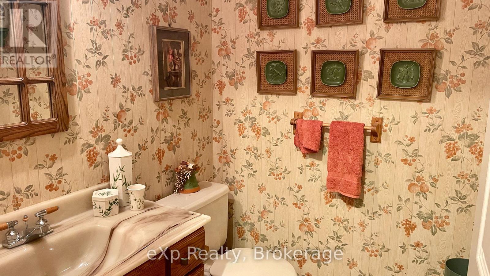 522623 Welbeck Road N, West Grey, Ontario  N0G 1R0 - Photo 35 - X12155773