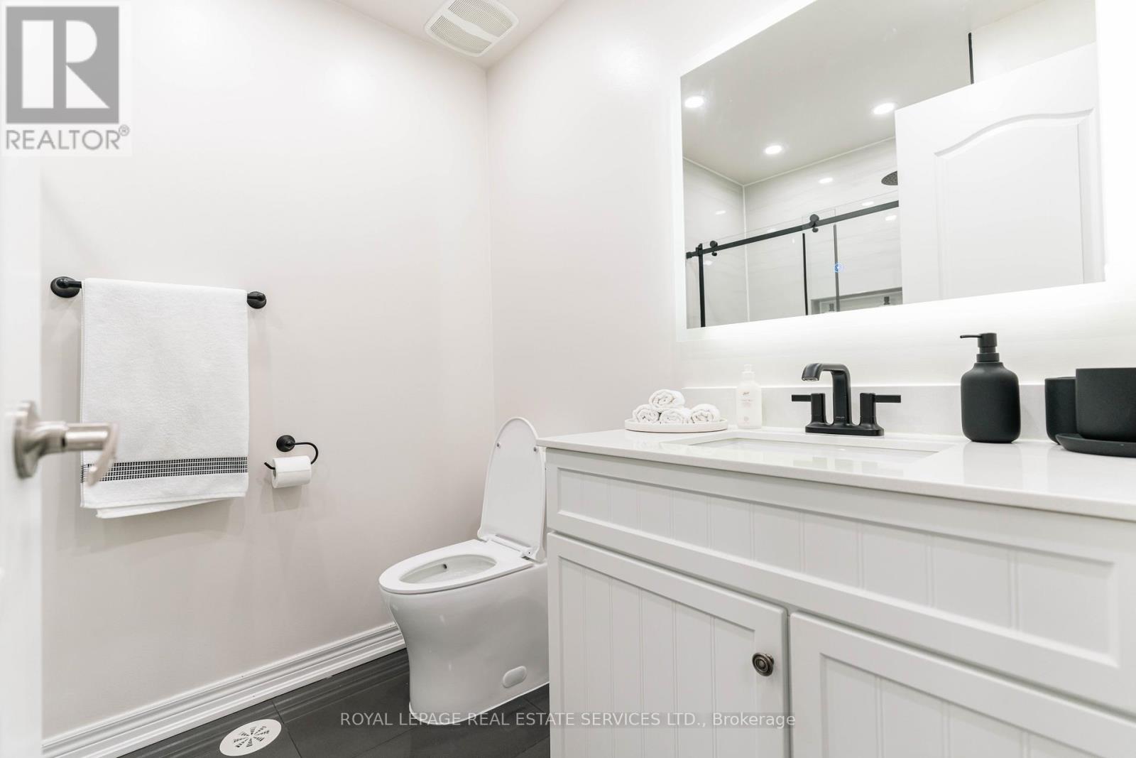13 - 9621 Jane Street, Vaughan, Ontario  L6A 4G5 - Photo 18 - N12170263