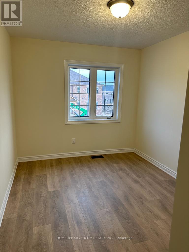 125 Sapphire Way, Thorold, Ontario  L2V 0B8 - Photo 10 - X12174582