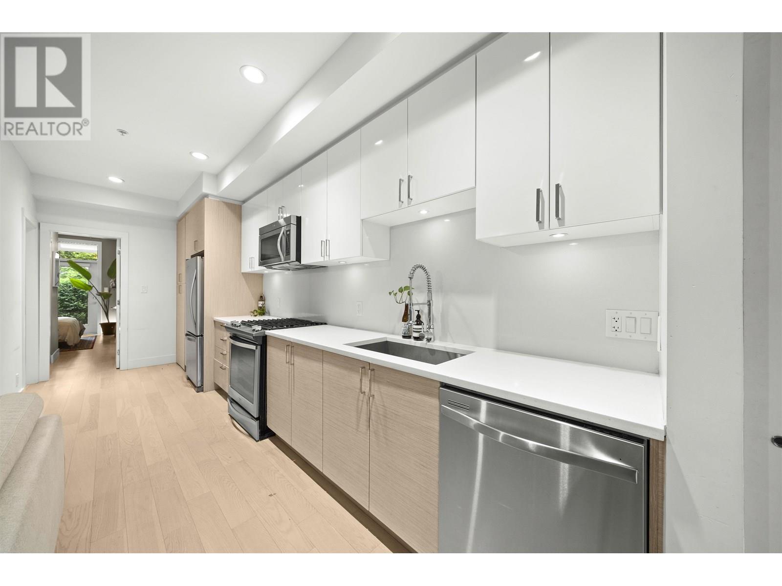 10 1419 E 1st Avenue, Vancouver, British Columbia  V5N 1A4 - Photo 8 - R3007346