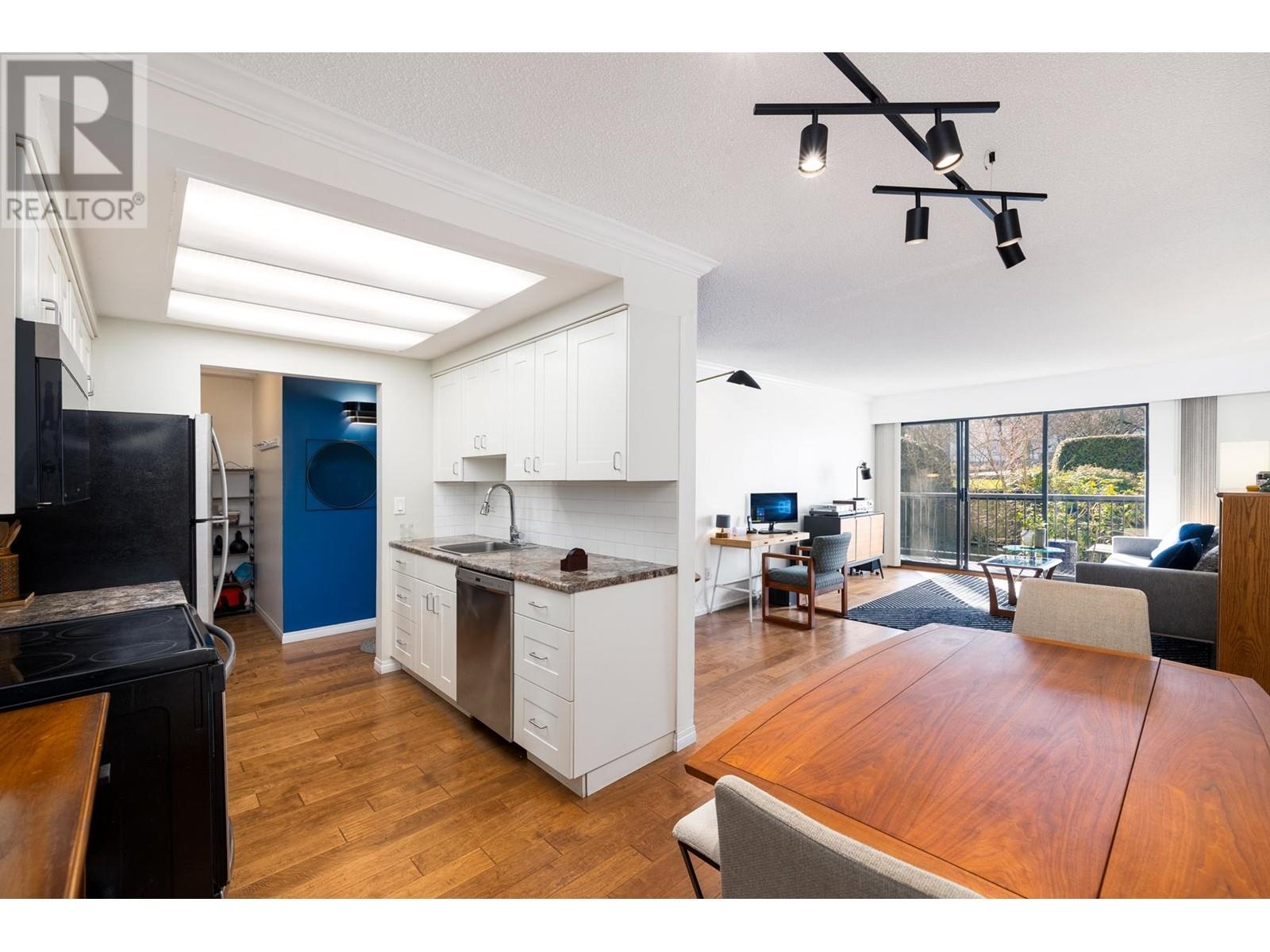 207 444 E 6TH AVENUE, Vancouver real estate listing R3007379 for sale