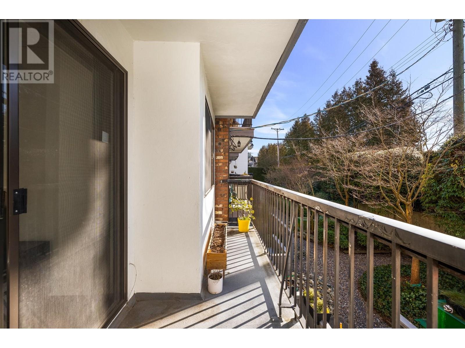 207 444 E 6TH AVENUE, Vancouver real estate listing R3007379 for sale