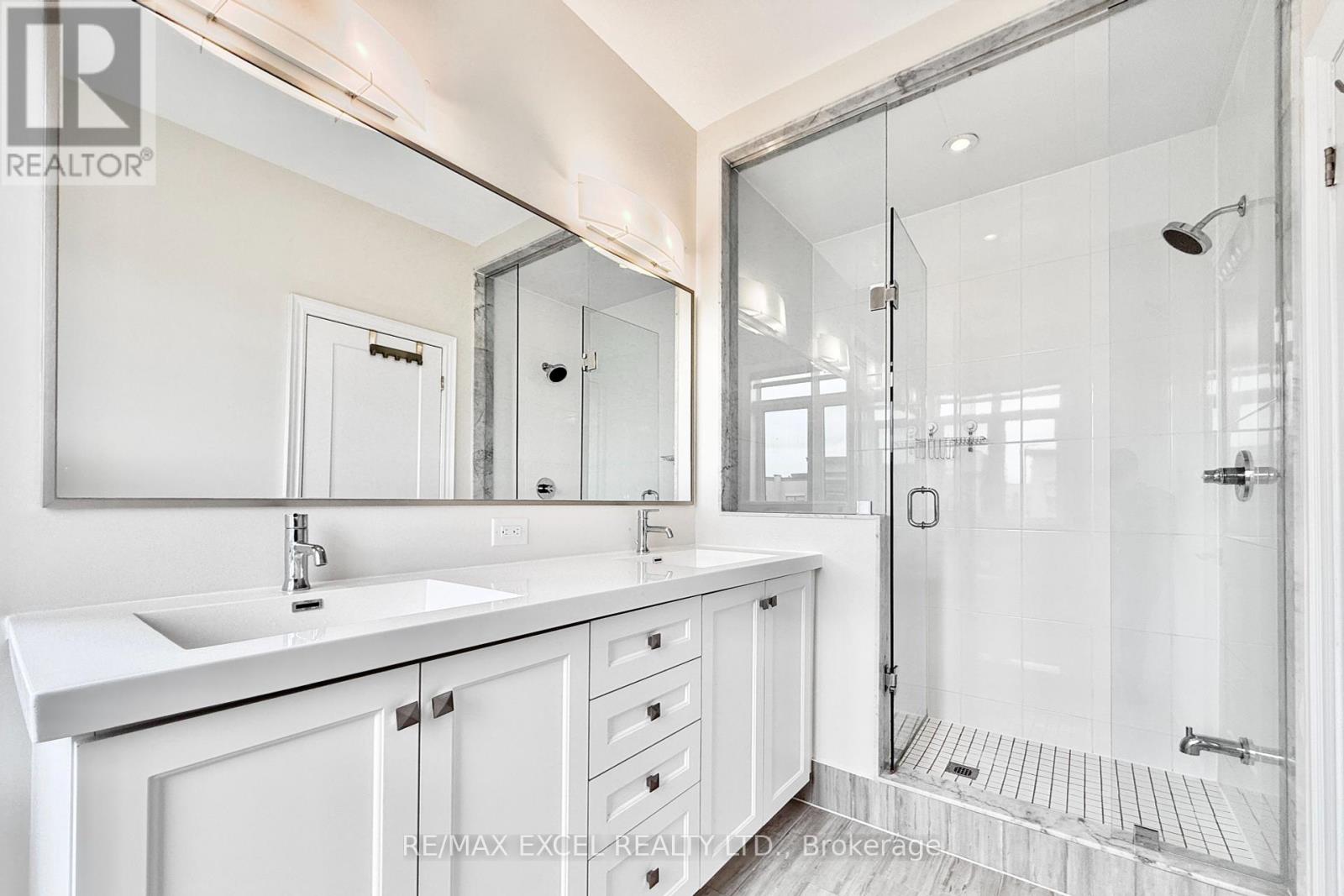 12 Aylin Crescent, Vaughan (Patterson), Ontario  L6A 4Z8 - Photo 33 - N12173157