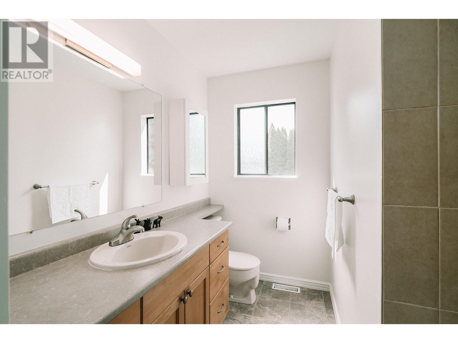 1058 Glade Court, Port Coquitlam, British Columbia  V3B 1R3 - Photo 16 - R3007382