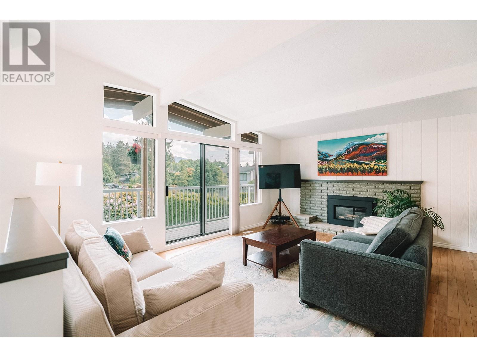 1058 Glade Court, Port Coquitlam, British Columbia  V3B 1R3 - Photo 3 - R3007382