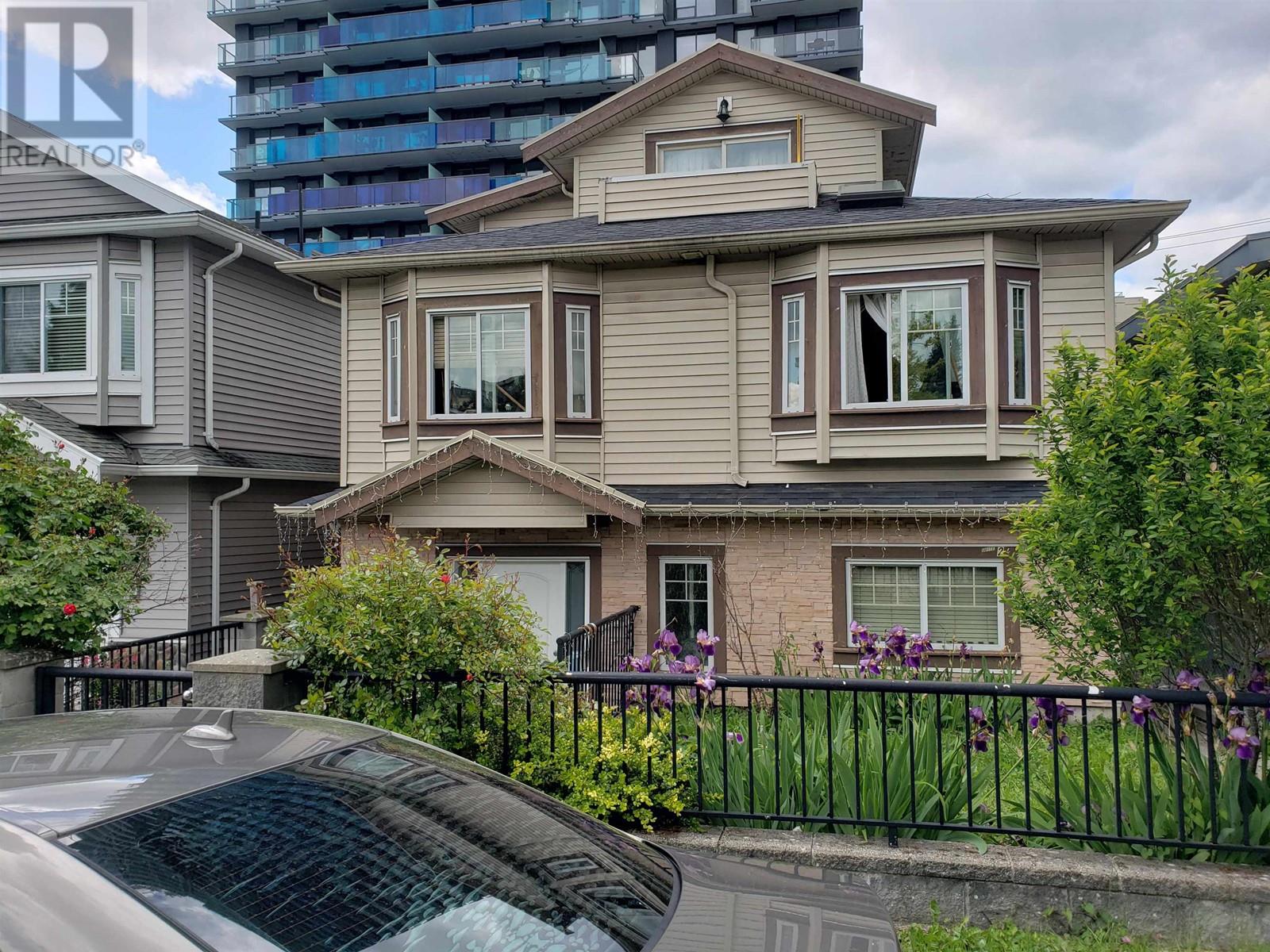 5045 PAYNE STREET, Vancouver, British Columbia