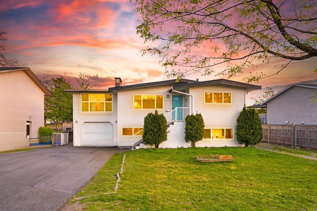 15470 86 AVENUE, surrey, British Columbia