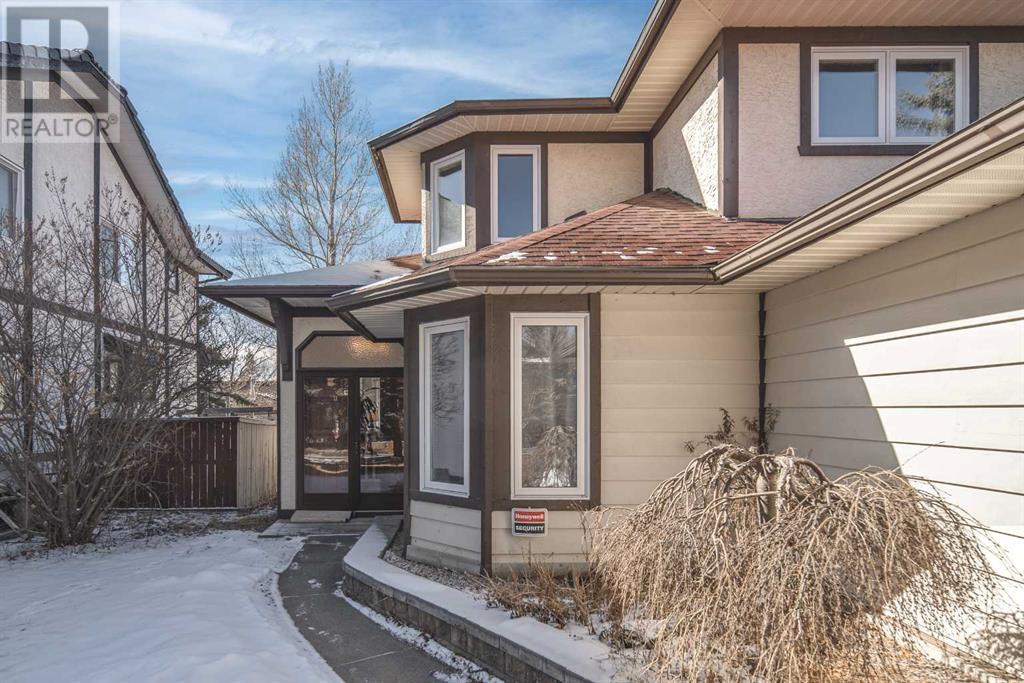 115 Woodfield Road Sw, Calgary, Alberta  T2W 5K5 - Photo 3 - A2203796