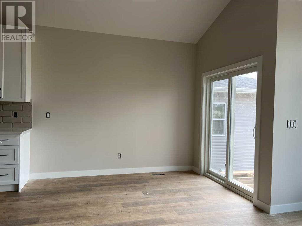 117 Gray Close, Sylvan Lake, Alberta  T4S 0W4 - Photo 5 - A2200310