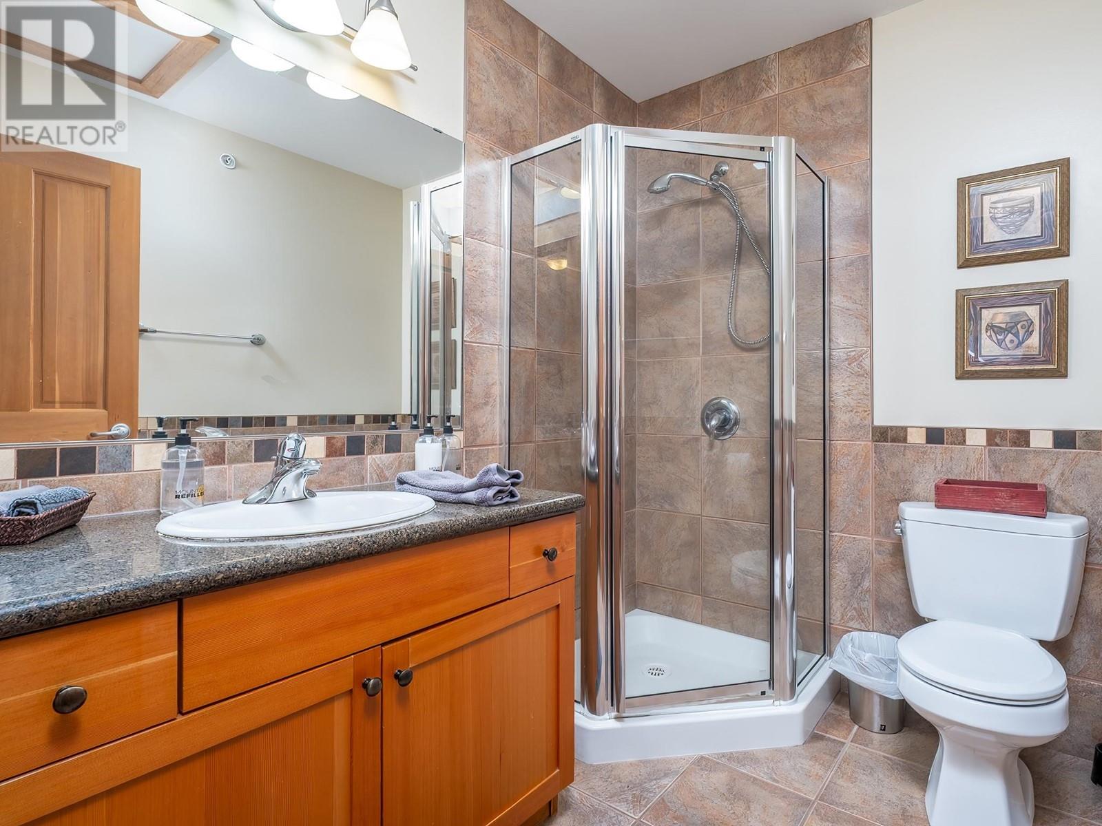 1080 OLAUS Way Unit# 1A, Rossland, BC V0G1Y0
