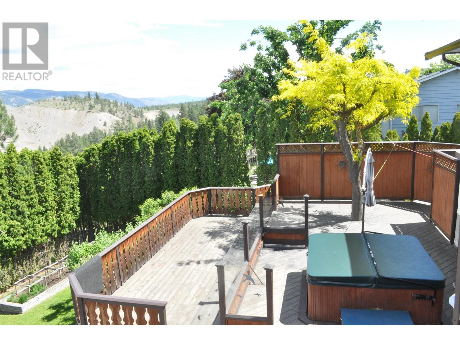 1214 Clearview Drive, Kamloops, BC V2C5E5