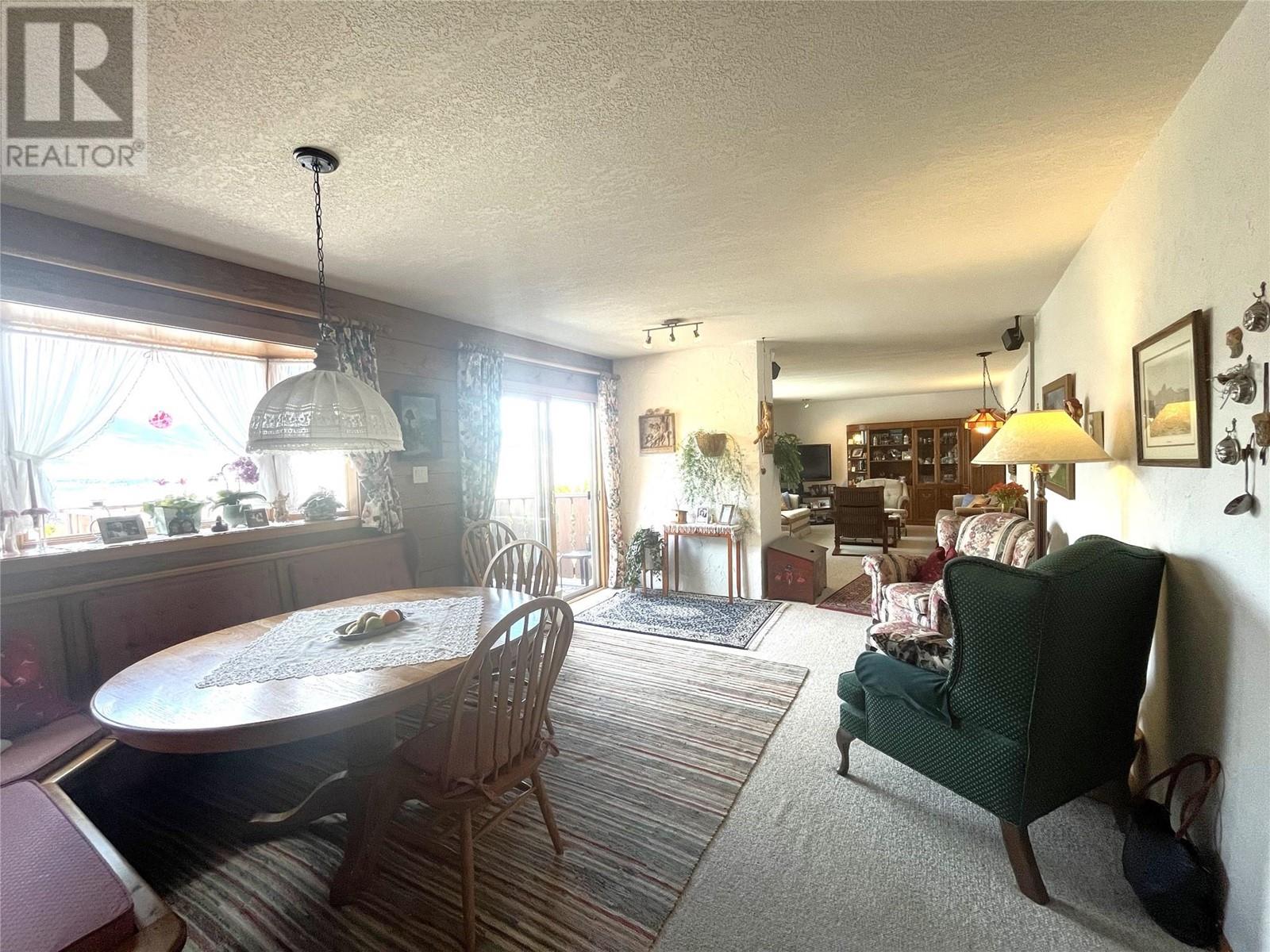 1214 Clearview Drive, Kamloops, BC V2C5E5