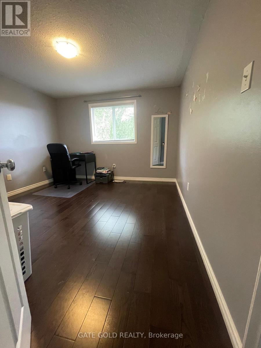 83 Wood Grove Crescent, Cambridge, Ontario  N1T 1Z8 - Photo 21 - X12174604