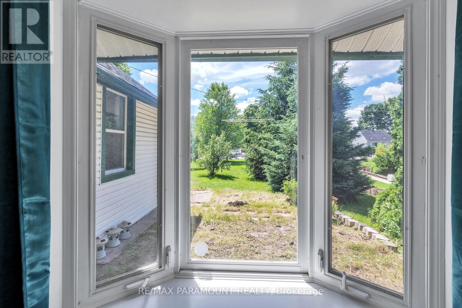 1778 Parkhurst Avenue, London East, Ontario  N5V 2C3 - Photo 12 - X12174605