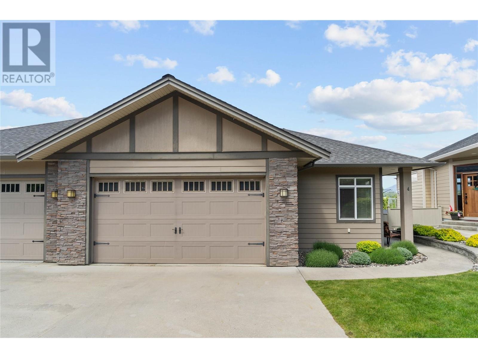 Photo of 1431 Auto Road SE 4, SE Salmon Arm, Salmon Arm Photo of 1431 Auto Road SE 4, SE Salmon Arm, Salmon Arm