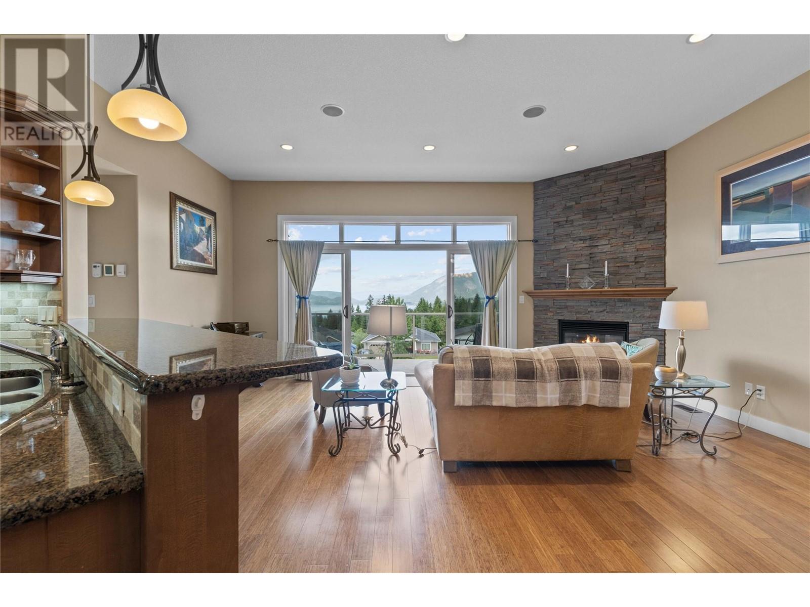 1431 Auto Road Se Unit# 4, Salmon Arm, British Columbia  V1E 0C1 - Photo 13 - 10349420