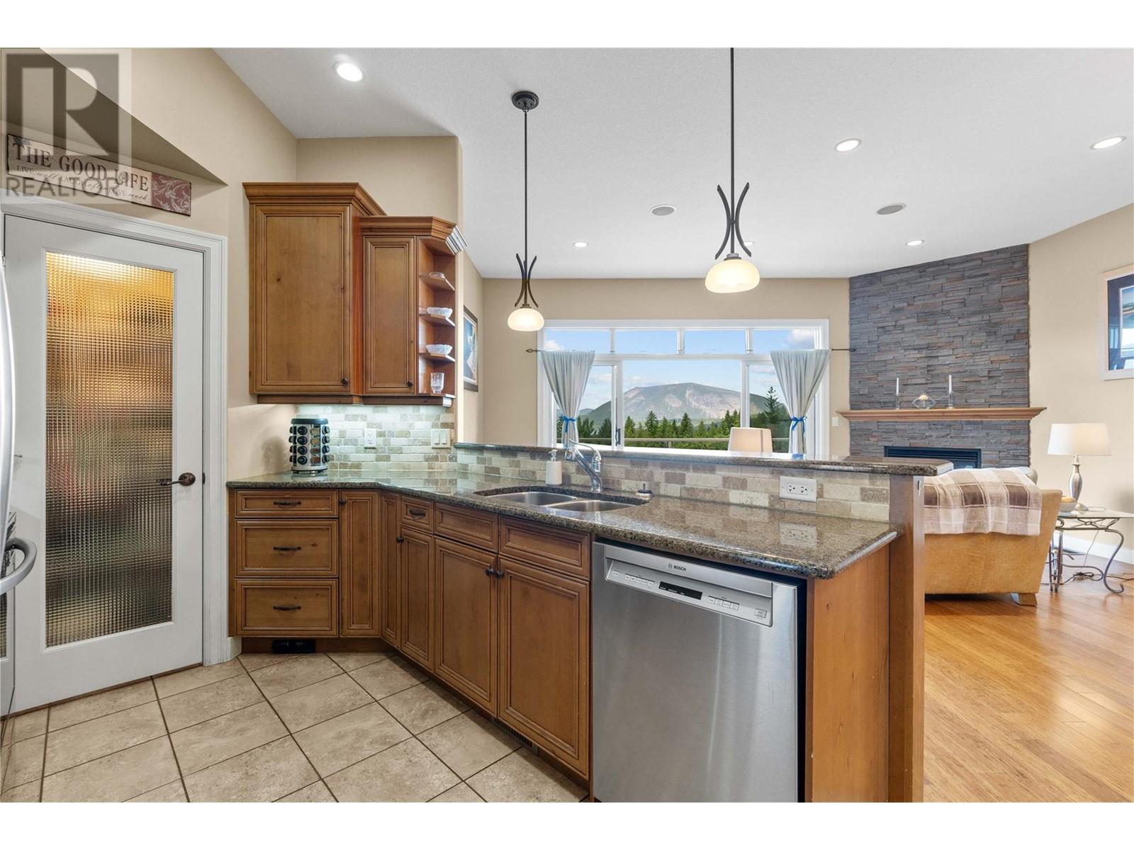 1431 Auto Road Se Unit# 4, Salmon Arm, British Columbia  V1E 0C1 - Photo 14 - 10349420