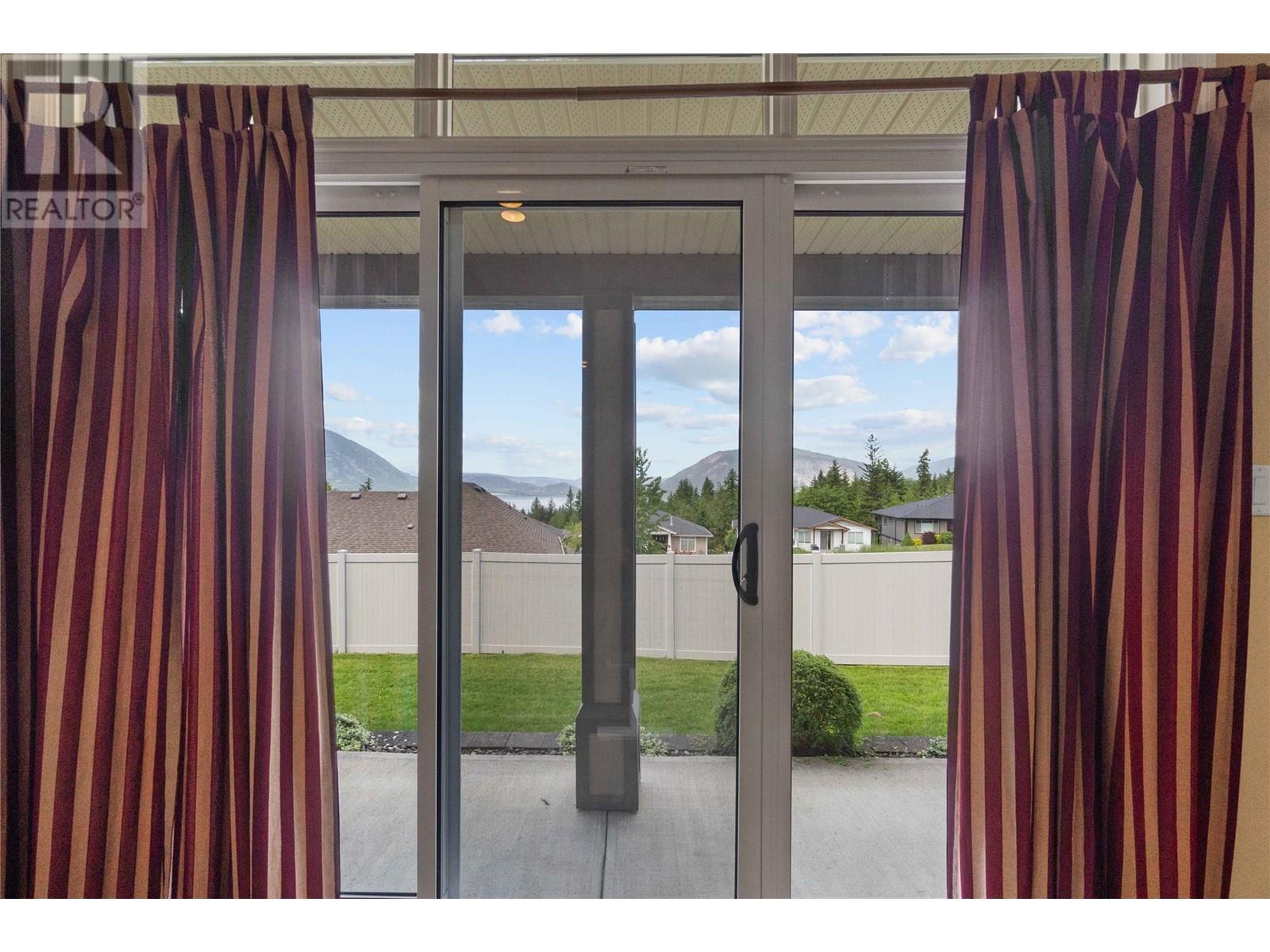 1431 Auto Road Se Unit# 4, Salmon Arm, British Columbia  V1E 0C1 - Photo 33 - 10349420